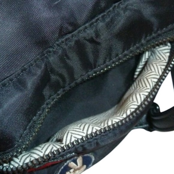 Steve Madden Black Mini Convertible Backpack Nylon, Happy Face, Lips, Peace Sign - Picture 12 of 12